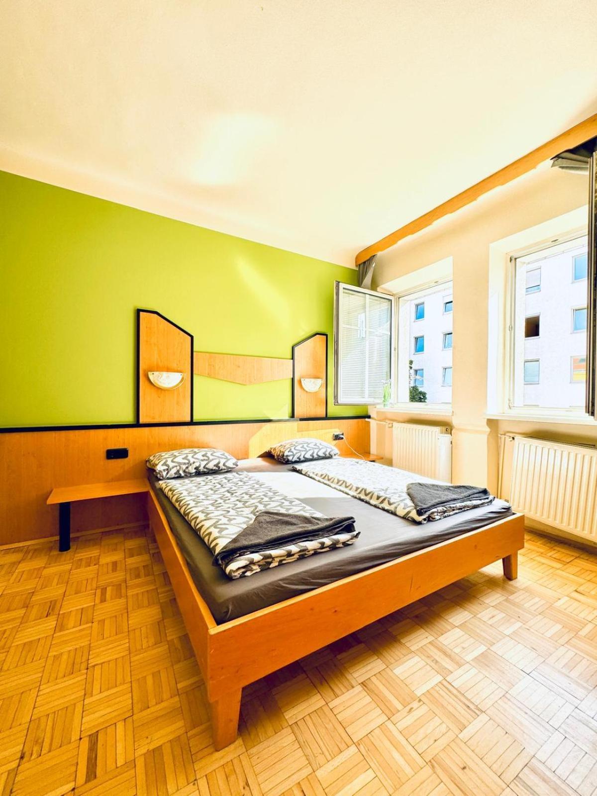 Affordable Central Rooms, 10-Min To Lugner City Viyana Dış mekan fotoğraf