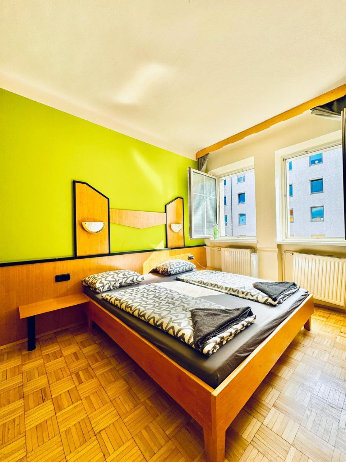 Affordable Central Rooms, 10-Min To Lugner City Viyana Dış mekan fotoğraf